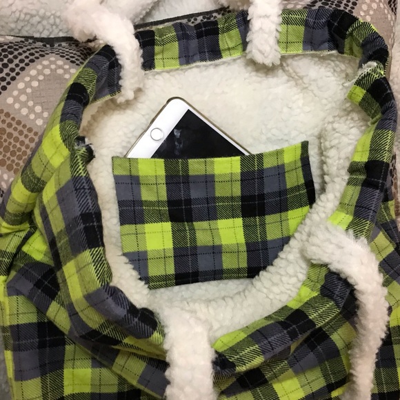 Flannel Beach Bag (variety of uses) - Picture 4 of 5